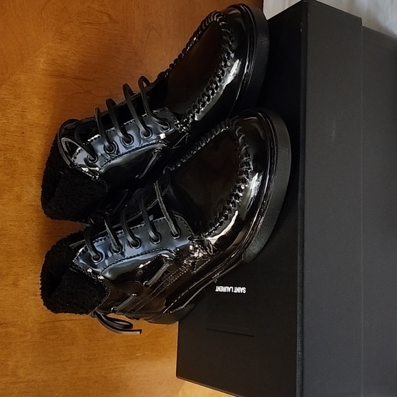 Authentic Yves Saint Laurent Patent Leather New Sneakers - Picture 1 of 3